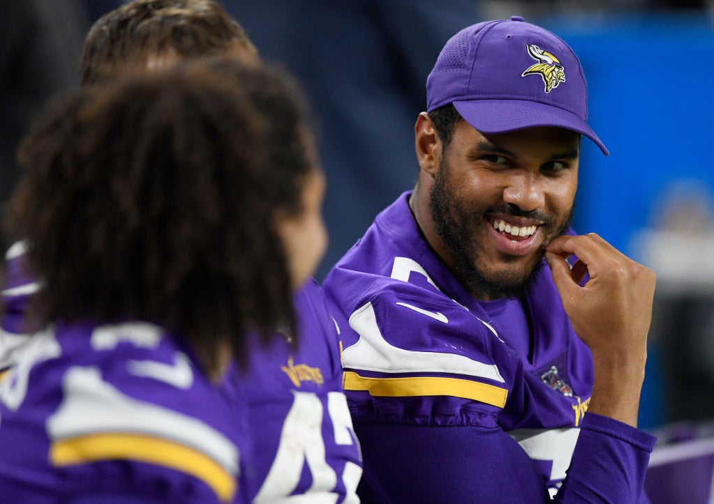 LB Anthony Barr, Cowboys agree to 1year deal CBS Minnesota