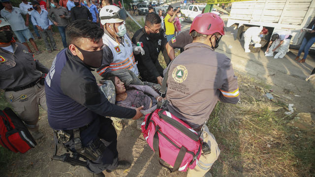 APTOPIX Mexico Migrants Crash 