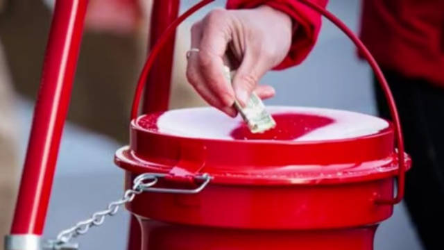red-bucket-salvation-army.png 