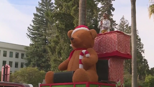 santa-parade-2021.png 