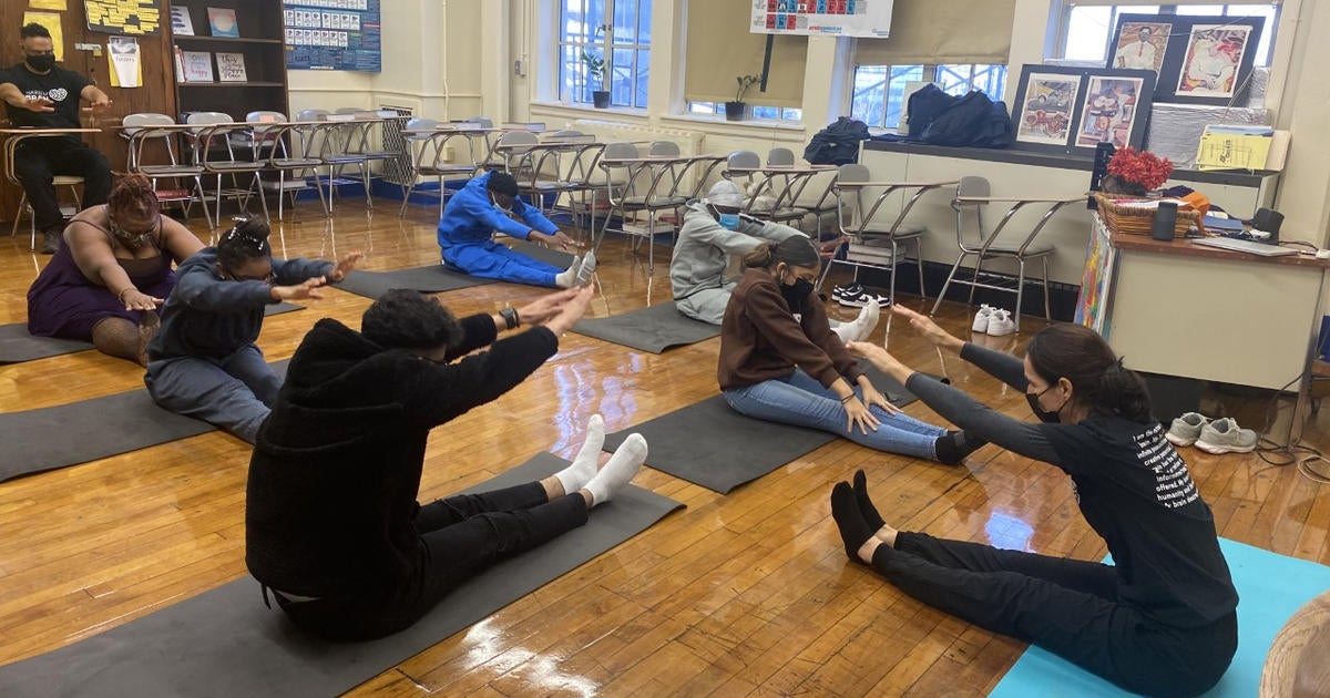 Harlem Brain Empowers Community Through Mindfulness Training - CBS New York