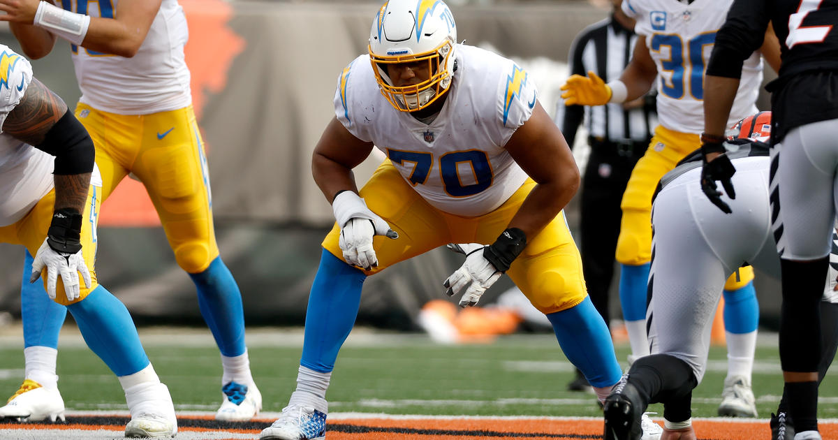 Chargers Offensive Tackle Rashawn Slater Placed On COVID-19 List