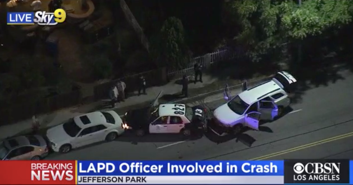 Officer Injured In Crash With Suspected DUI Driver - CBS Los Angeles