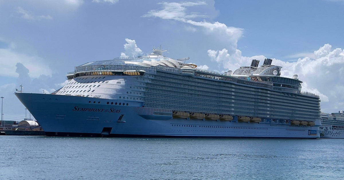 Symphony of the Seas passengers sue after worker convicted of voyeurism Symphony of the Seas passengers sue after worker convicted of voyeurism