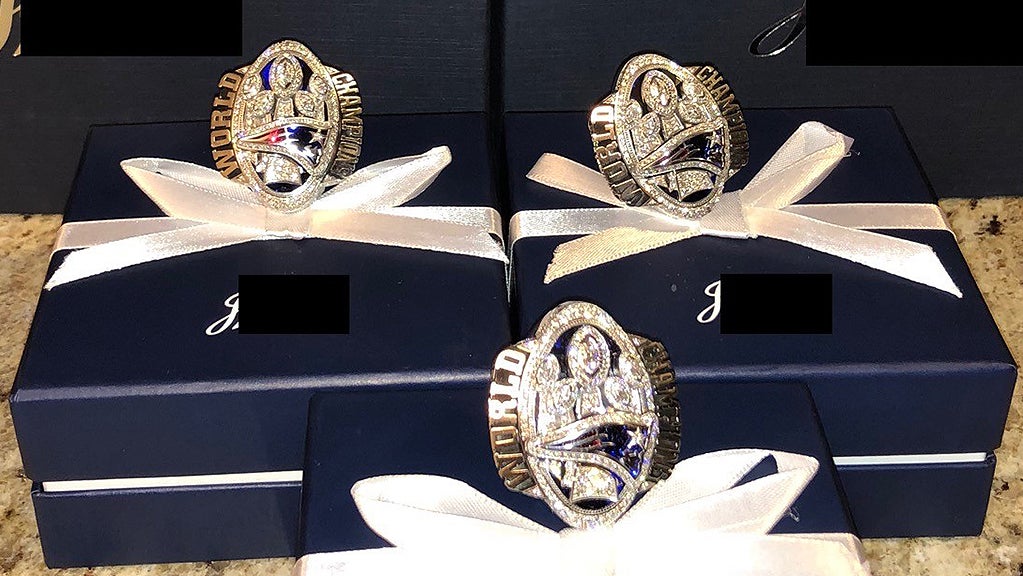 man-to-plead-guilty-in-tom-brady-super-bowl-ring-fraud-cbs-boston