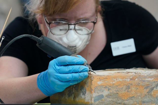 Lee Statue-Time Capsule 