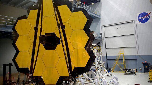 cbsn-fusion-nasa-set-to-launch-james-webb-space-telescope-christmas-morning-thumbnail-862418-640x360.jpg 