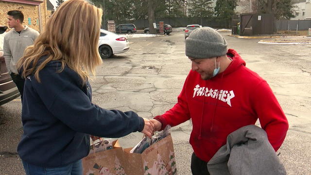 Holiday-Care-Packages-P_WCCO0Q29.jpg 