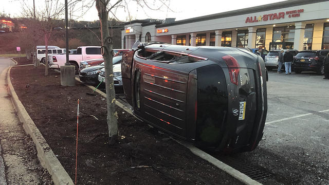 mall-at-robinson-crash.jpg 