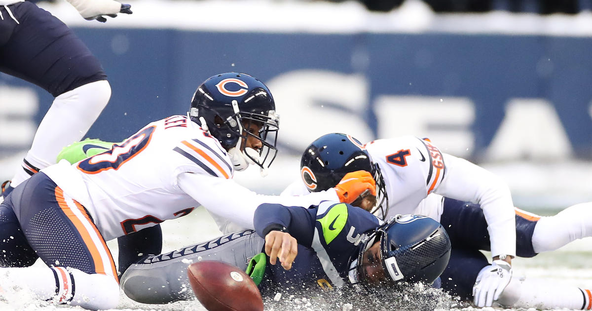 Bears get late magic from Nick Foles to top Seahawks 25-24 - The