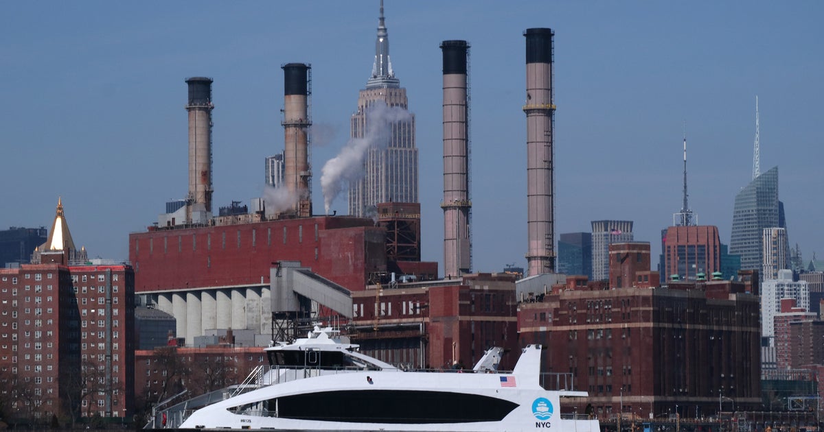 Comptroller Brad Lander says audit reveals New York City mismanaged $250 million in ferry system funds - Vimarsana News
