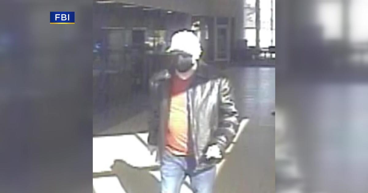 Do You Recognize This Man? FBI Releases Photos Of Miami Bank Robbery ...