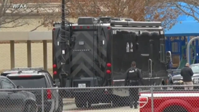 0117-en-hostages-875610-640x360.jpg 
