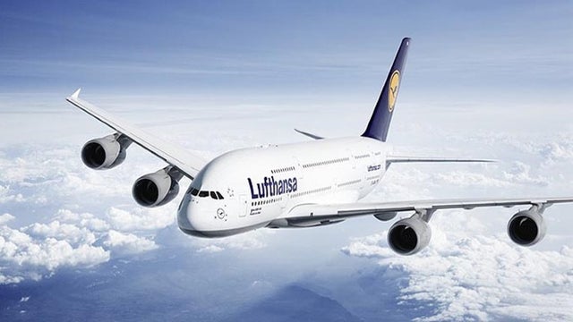 Lufthansa.jpg 