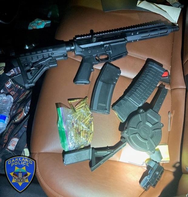 Oakland drugs and guns seized in bust 