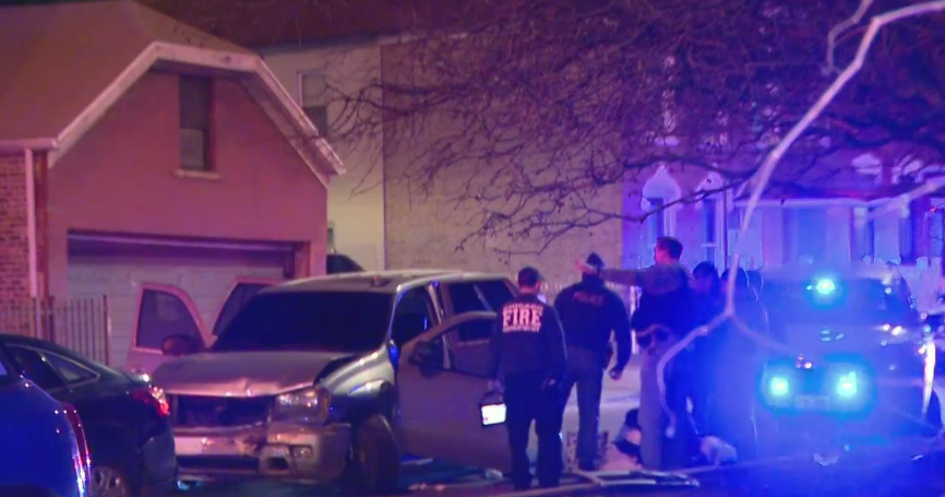Chase Apparently Results In ChainReaction Crash In East Pilsen CBS