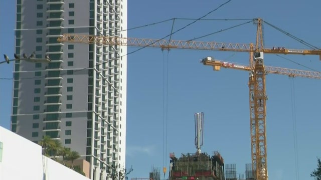 Construction-Crane.jpg 