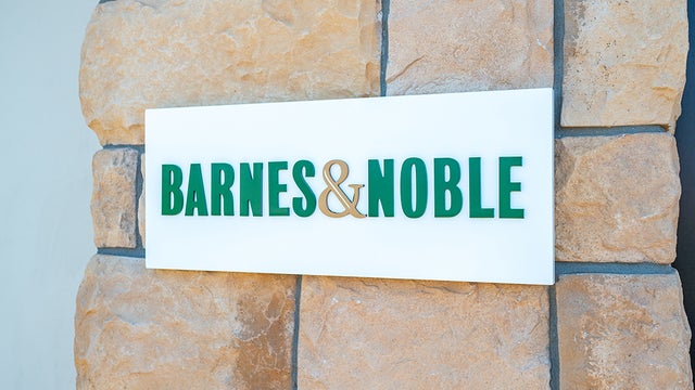 barnes-noble-generic.jpg 