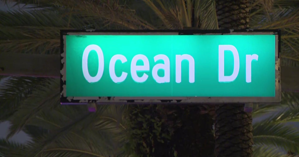 Miami Seashore curfew: What to know following two lethal shootings spur unexpected emergency purchase