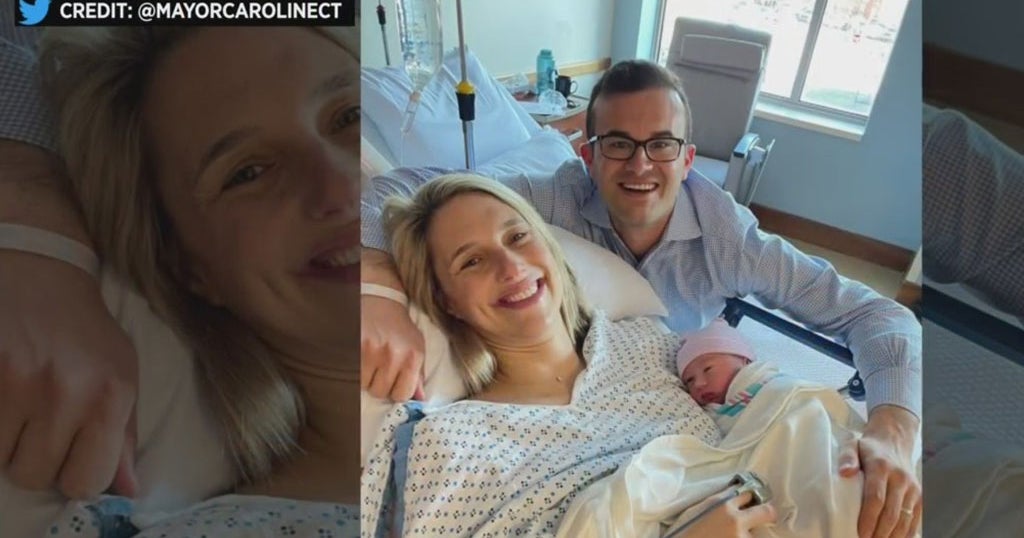 Stamford Mayor Caroline Simmons Announces Birth Of Third Son - CBS New York