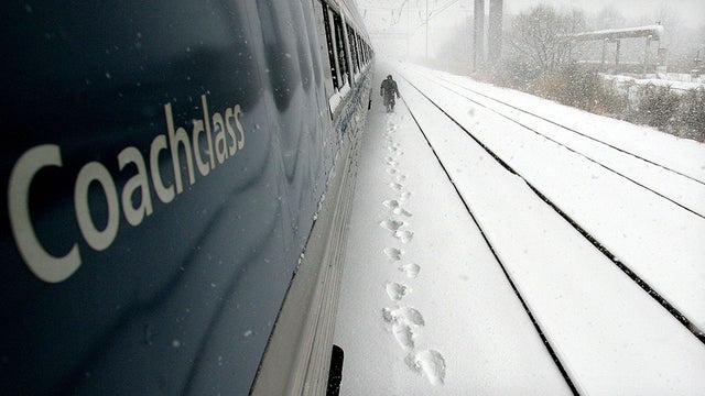 amtrak-snow.jpg 
