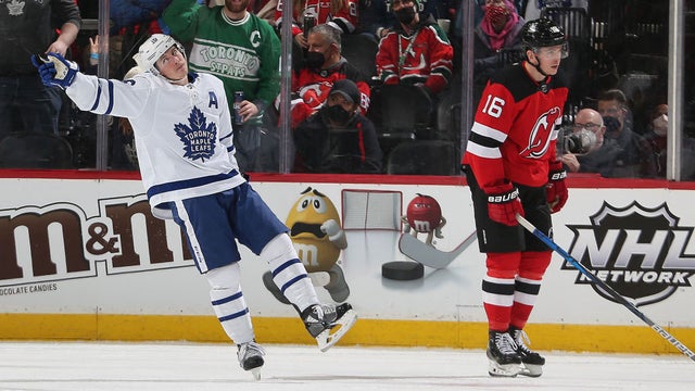 Marner scores twice in Maple Leafs' 7-1 win over Devils