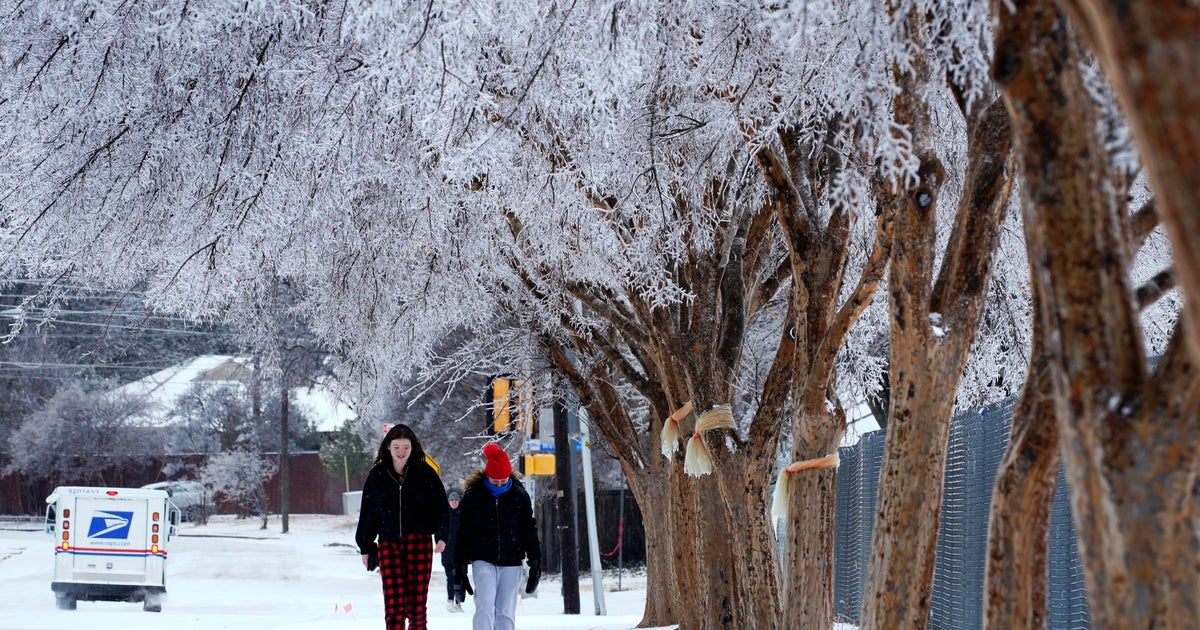 Major winter storm dumping ice and snow on much of Northeast after ...