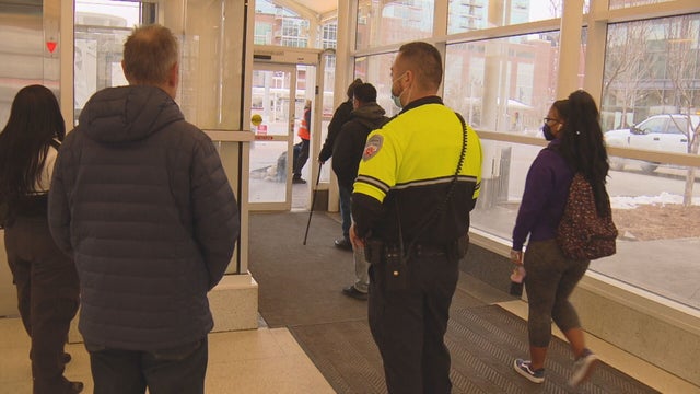 UNION STATION FOLO 6PKG.transfer_frame_497 