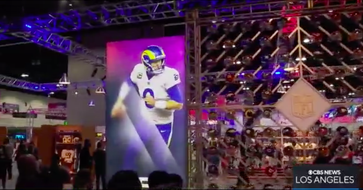 NFL Offering Super Bowl Experience To Fans At L.A. Convention Center - CBS  Los Angeles