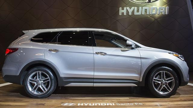 hyundai_santa_fe_631404464.jpg 