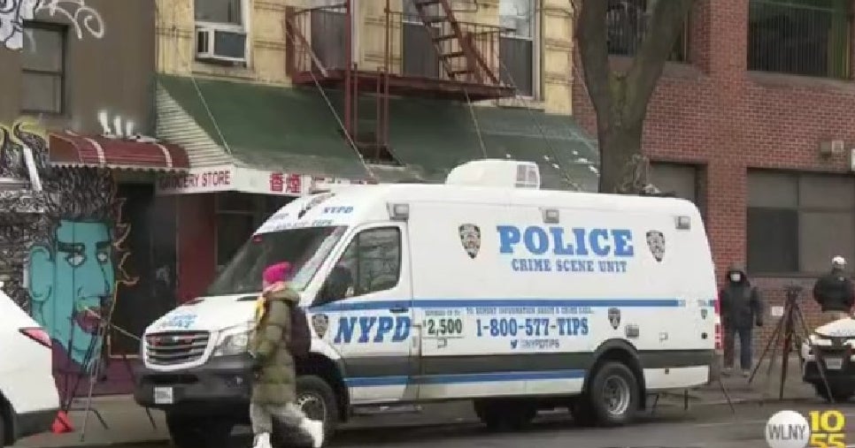 NYPD Investigating Killing Of Woman In Chinatown Building - CBS New York