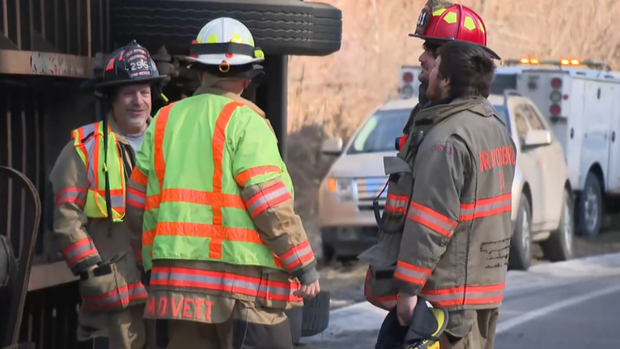 west mifflin tractor trailer rollover (1) 