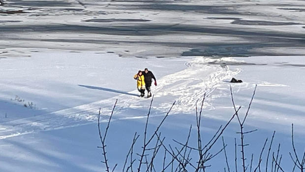 Cross-country skier rescued from Mississippi River 