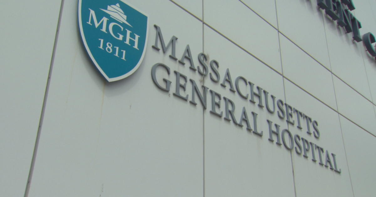 Mass General fired nurse who refused booster after reaction to first doses, lawsuit claims - CBS Boston