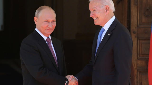 cbsn-fusion-president-biden-agrees-in-principle-to-meet-with-russian-president-vladimir-putin-as-tensions-grow-over-ukraine-thumbnail-901288-640x360.jpg 