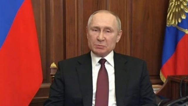 cbsn-fusion-vladimir-putin-declares-war-on-ukraine-thumbnail-904091-640x360.jpg 