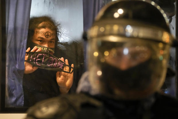 Ukraine Tensions Reaction Photo Gallery 