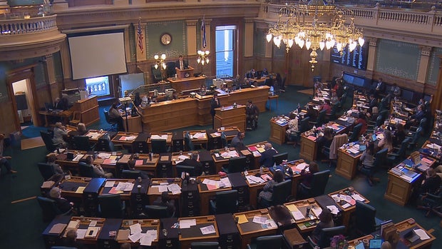 HOUSE RESOLUTION 5VO.transfer_frame_34