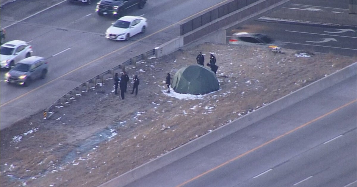 Aurora Police Investigate Weapons Call At Tent In I225 Median Near 6th