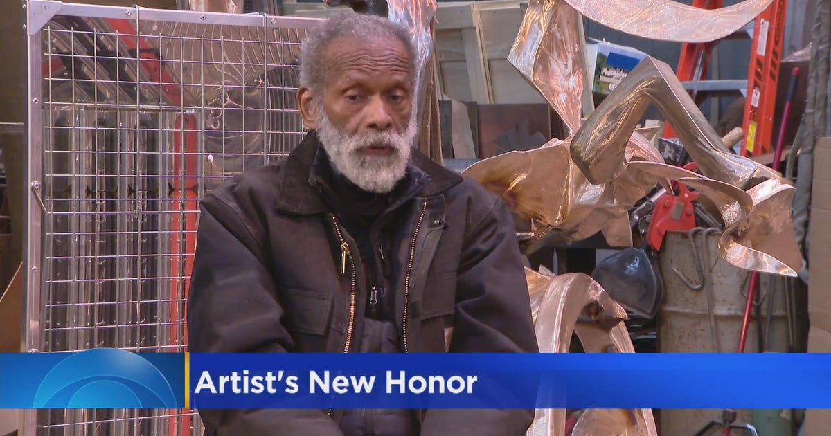 Sculptor Richard Hunt Is Proud As He Works On Special Piece For Obama