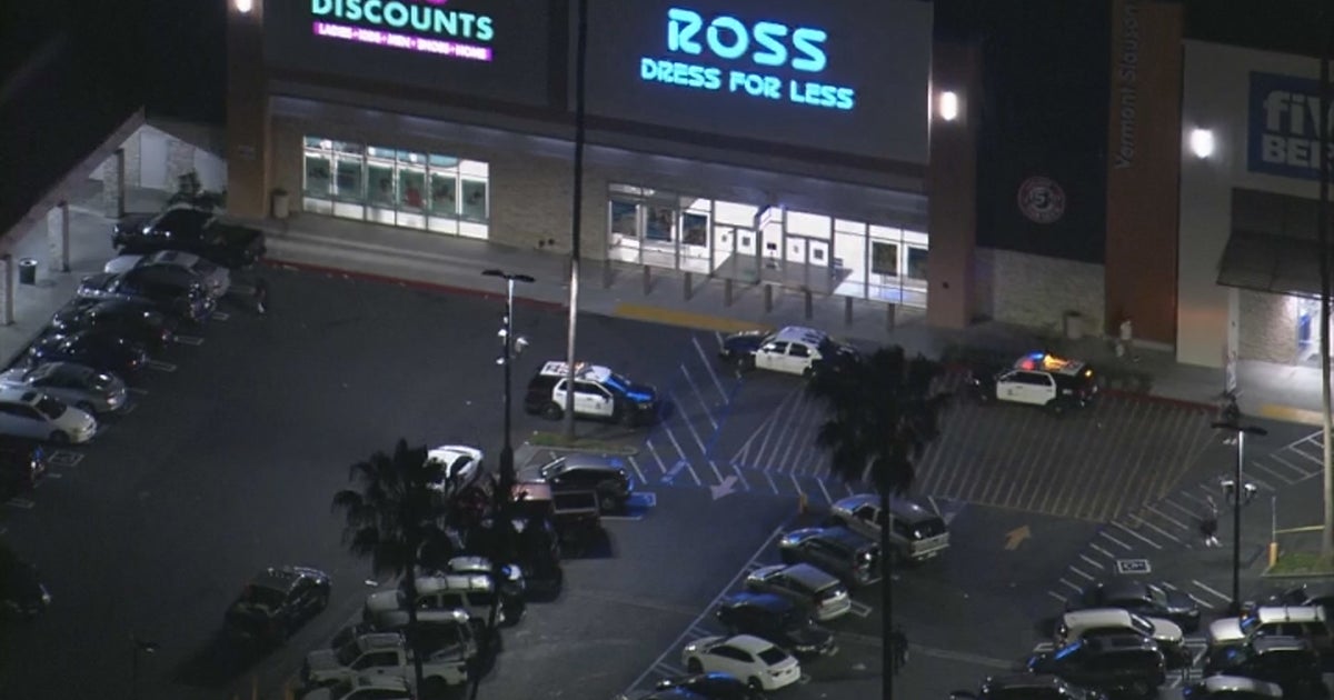 One Wounded In Shooting Outside of South Los Angeles Shopping Center ...