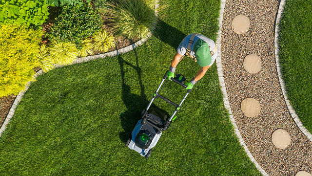 Time for electric lawnmowers and rechargeable power tools 