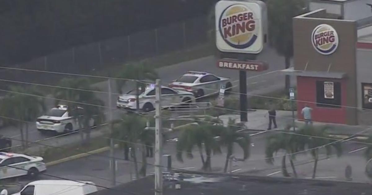 Police Nw Miami Dade Burger King Worker Shoots At Customer After Dispute Spills Into Parking 7174