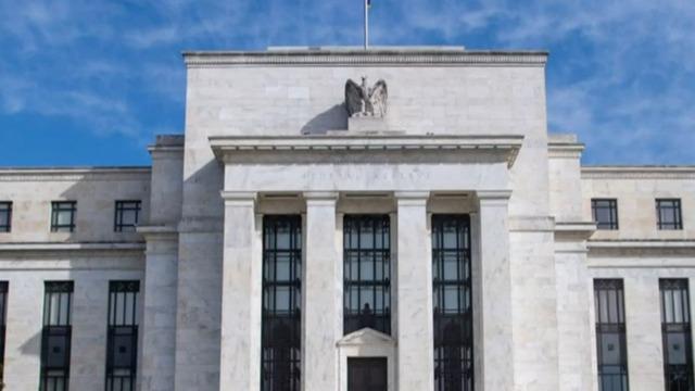 cbsn-fusion-how-will-interest-rate-hike-impact-americans-thumbnail-925862-640x360.jpg 