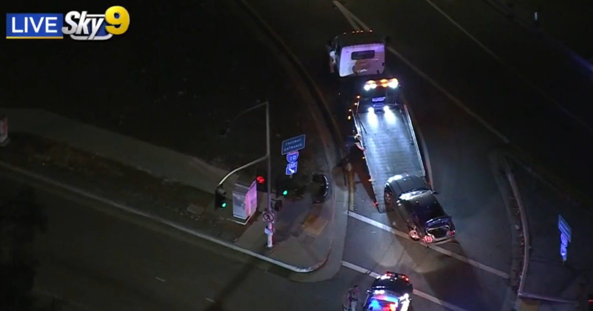 Pursuit Ends In Crash In Pomona - CBS Los Angeles