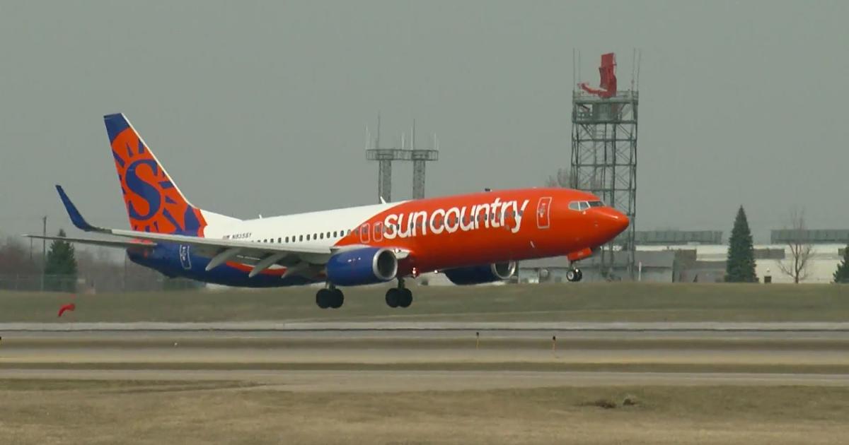 Sun Country flight attendants vote for strike