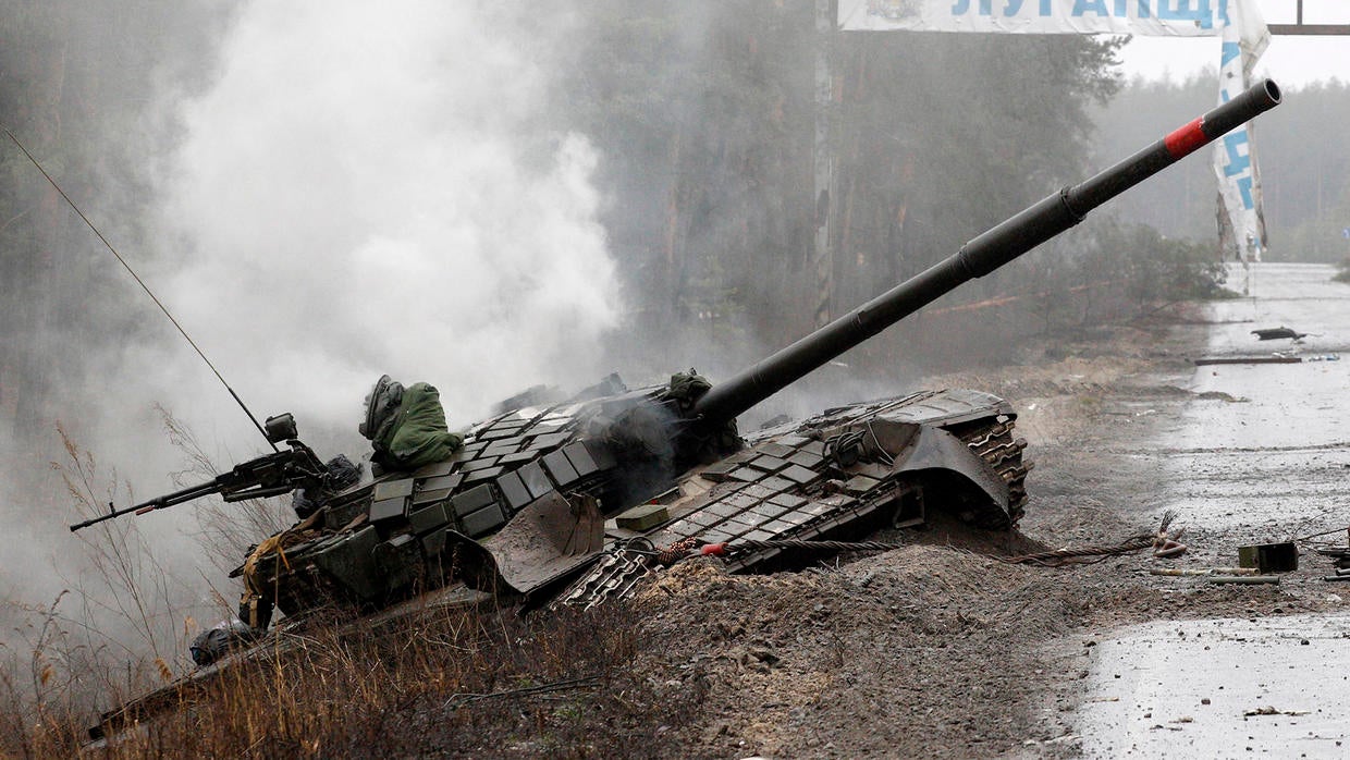 Why Russia's tank war stalled in Ukraine - CBS News