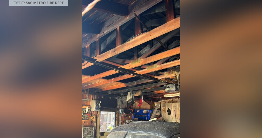 Fire Breaks Out At Citrus Heights Home - CBS Sacramento