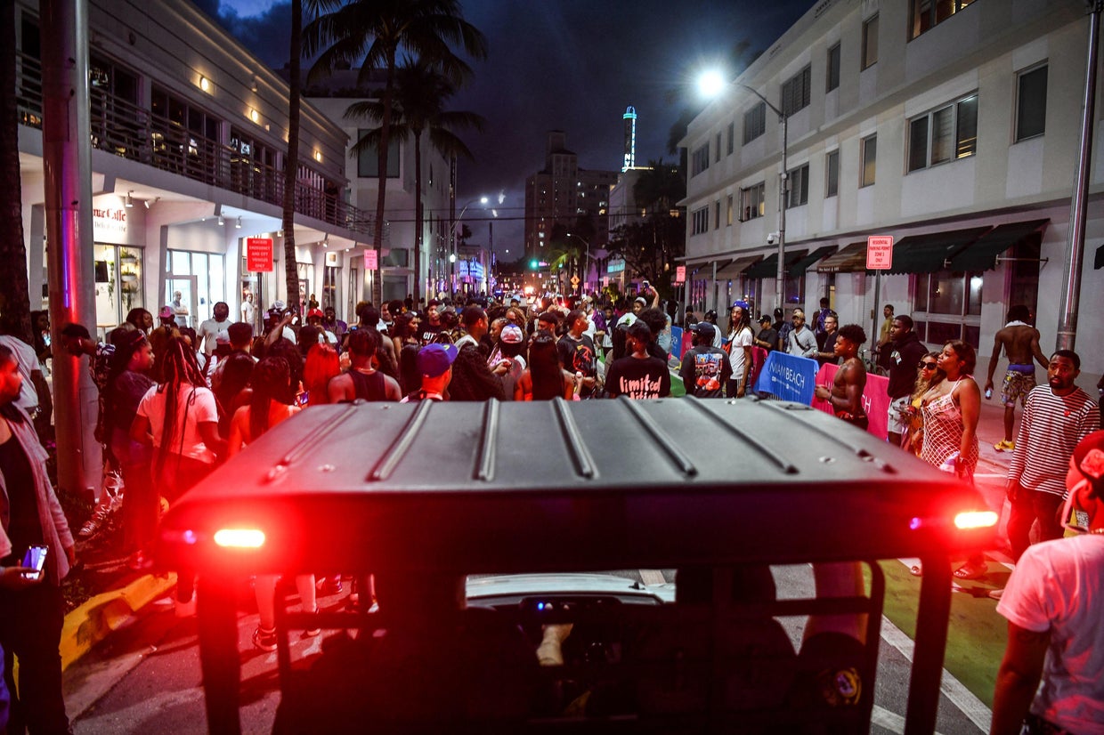 Miami Beach officially declares state of emergency and imposes curfew