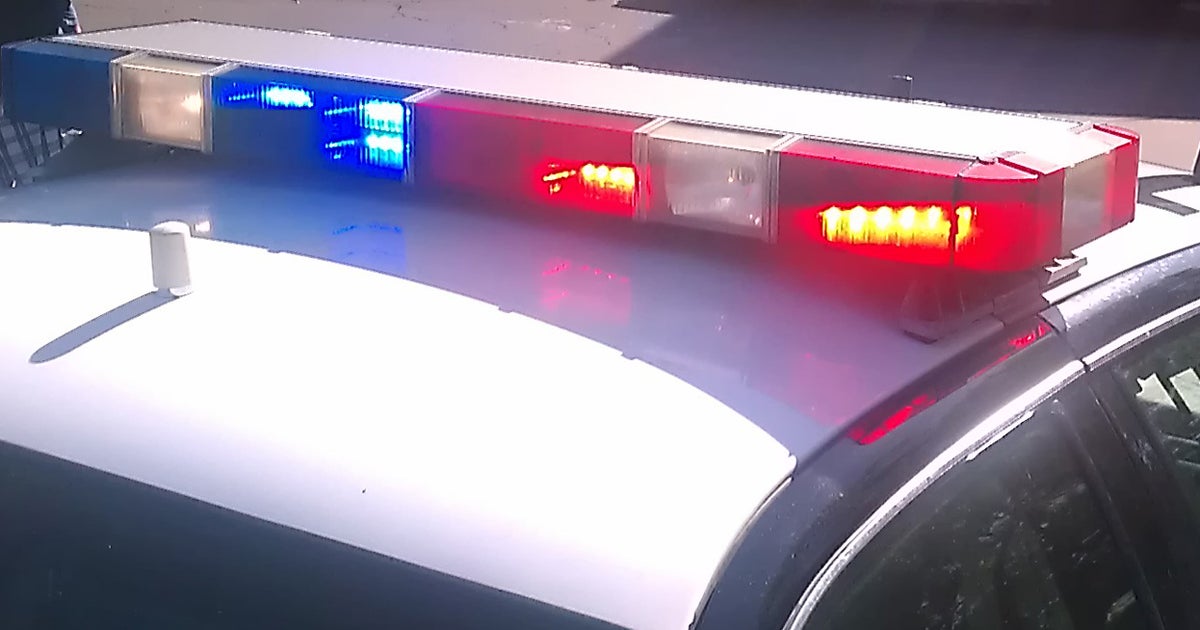 Pittsburgh police investigating after juvenile struck by car Pittsburgh police investigating after juvenile struck by car